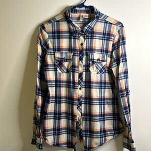 Passport plaid button down top size large long sleeves pockets Cabincore